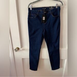 NWT Fashion Nova Booty Booty Booty Everywhere Skinny Jeans Shaping Denim Size 13